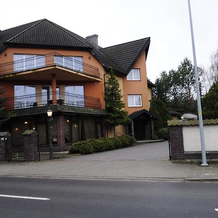 Hotel Zieliniec Poznan Luaran gambar