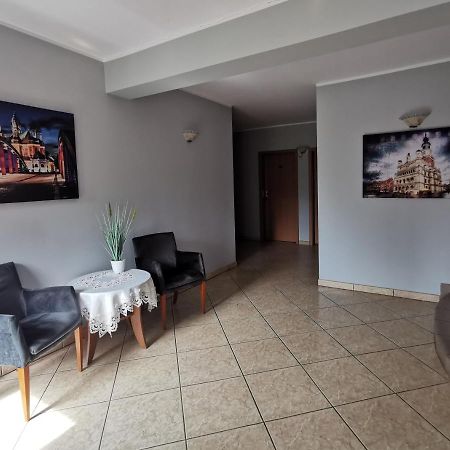 Hotel Zieliniec Poznan Luaran gambar