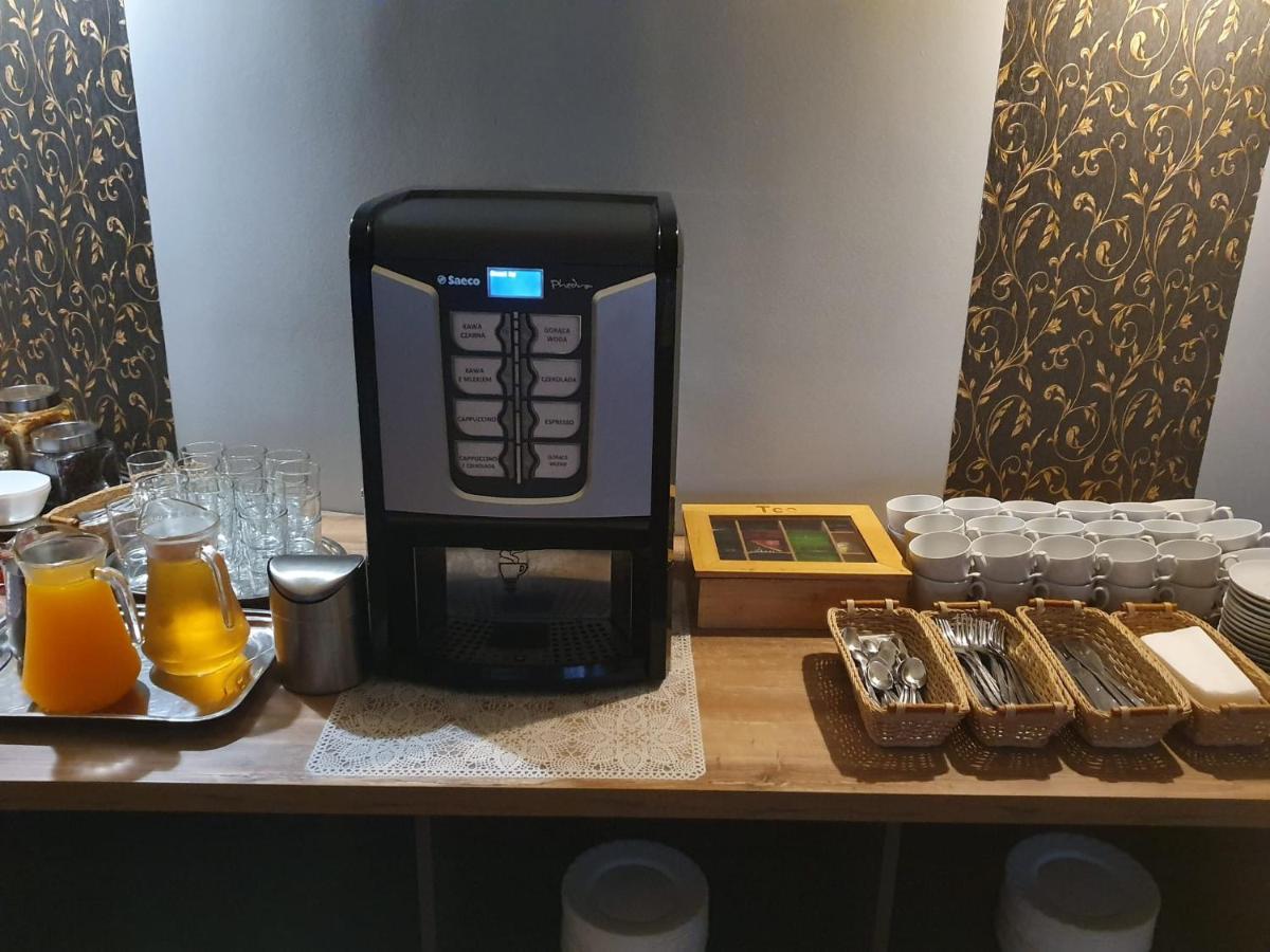 Hotel Zieliniec Poznan Luaran gambar