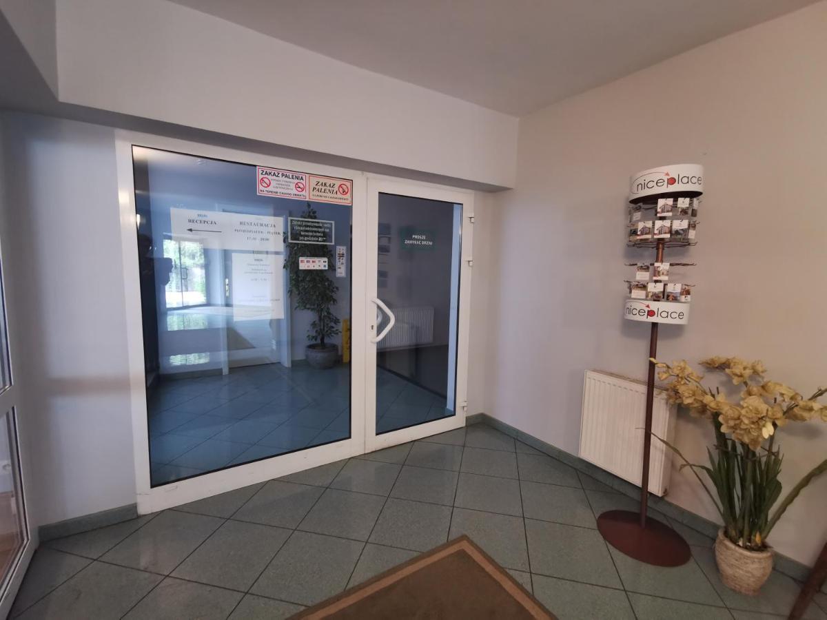 Hotel Zieliniec Poznan Luaran gambar