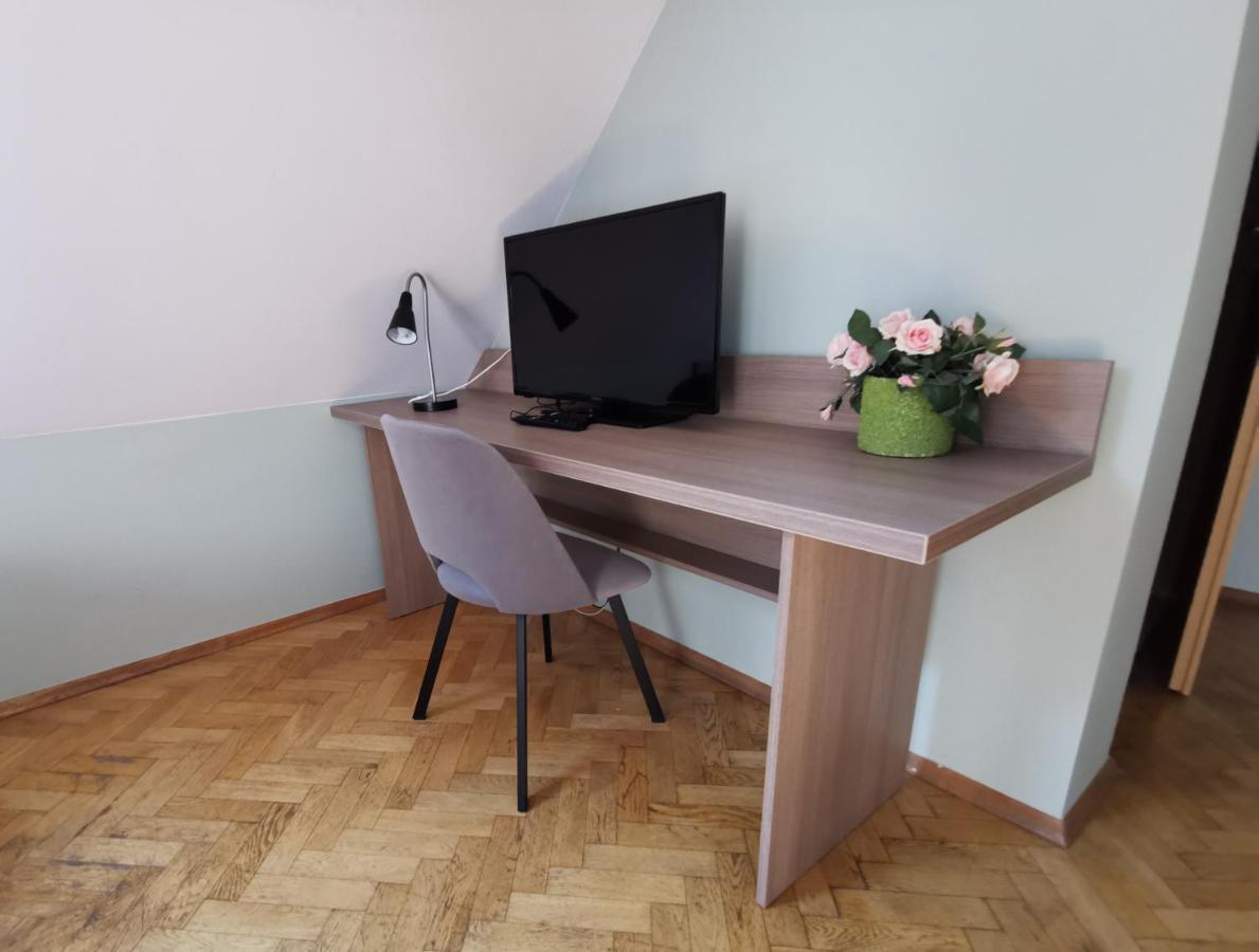 Hotel Zieliniec Poznan Luaran gambar